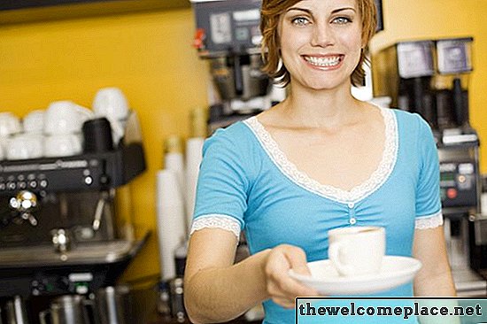 كيفية تنظيف صانع القهوة بون