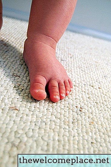 Kuinka puhdistaa matot ilman matonpuhdistinta