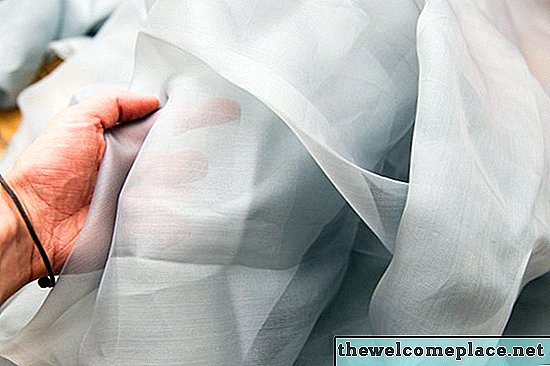 Comment nettoyer le tissu en mousseline de soie