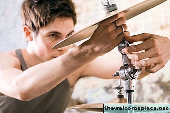 Cum se curăță cymbalele cu produse casnice