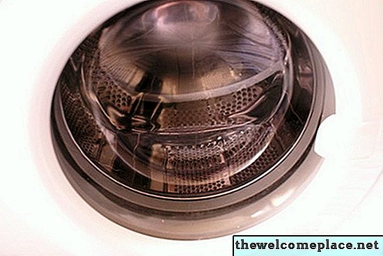 Slik rengjør du et Kenmore front-load washer filter