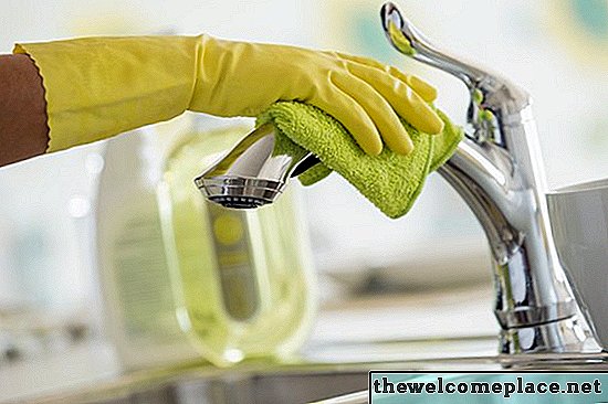 Como limpar uma pia da cozinha