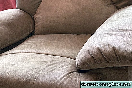 Kaip valyti sofas, pagamintas iš poliuretano putų