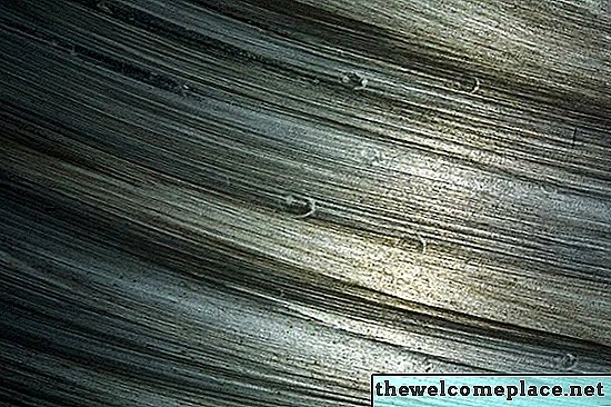 Hvordan rengjøre en rustfritt stål syrebeis