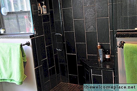 Comment nettoyer les carreaux de pierre dans la douche