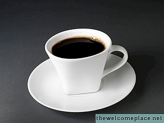 So reinigen Sie eine Tassimo-Kaffeemaschine