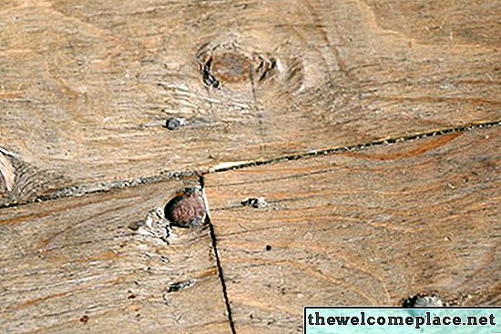 Comment nettoyer les planchers de bois franc très sales