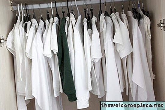 كيفية التحكم في خزانة الملابس