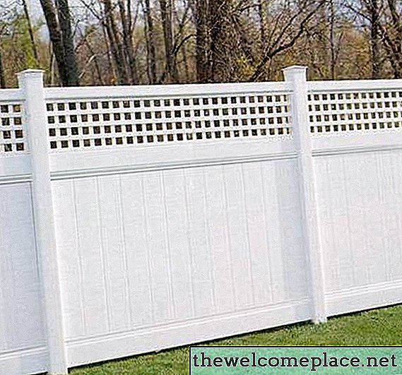 Comment couper les panneaux de clôture en vinyle