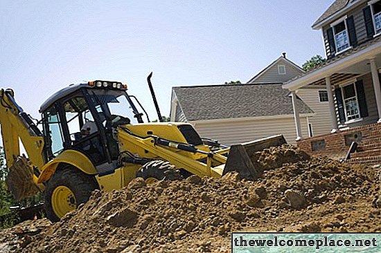 Como cavar, formar e construir uma base para uma adição de quarto