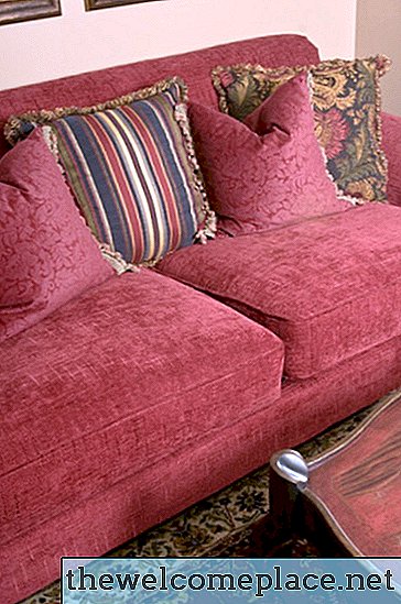 كيفية تجفيف الأريكة وسائد نظيفة