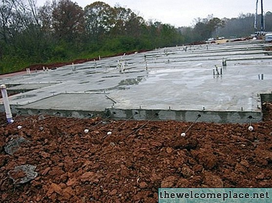 Cum se estimează costul unei plăci de beton