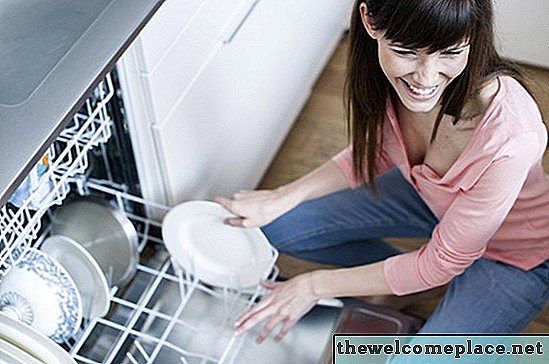 Comment remplir l'espace autour d'un lave-vaisselle