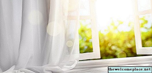 Cómo arreglar el sistema de poleas de una cortina