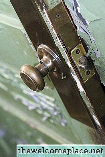 كيفية إصلاح مقبض الباب زر الضغط الذي لن قفل