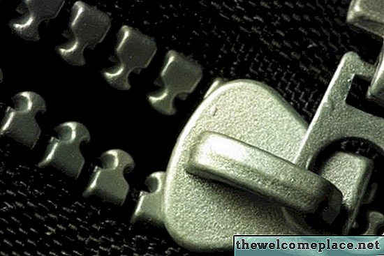 Cara Memperbaiki Zipper yang Memisahkan