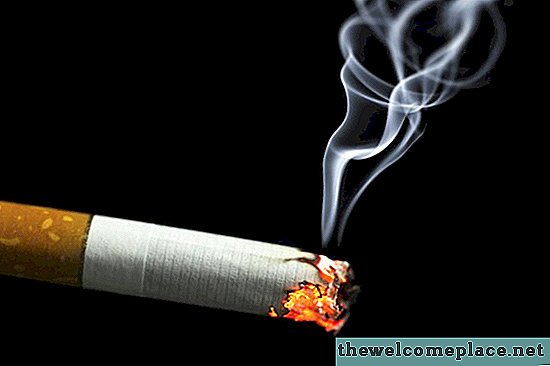 Comment obtenir une odeur de fumée de cigarette hors des murs