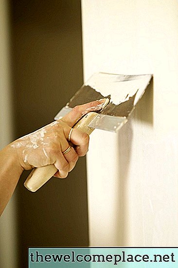 Kako se riješiti mjehurića na zidu nakon spacklinga