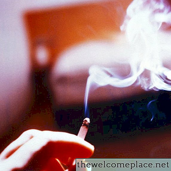 Comment se débarrasser de l'odeur de fumée de cigarette dans votre maison