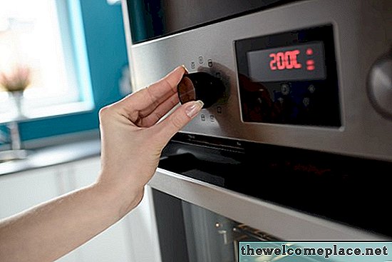 So installieren Sie eine Steckdose für einen elektrischen Ofen