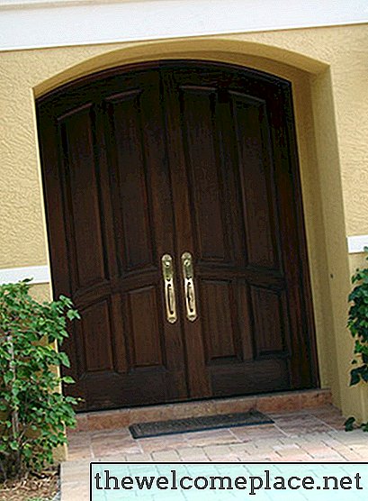 Як встановити Astragals на подвійні двері