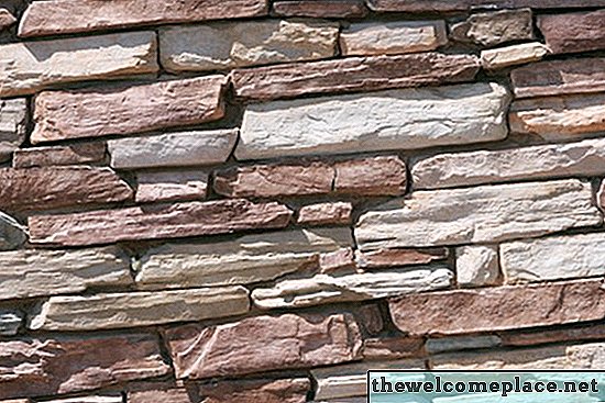 Installieren von Stone Over Stucco
