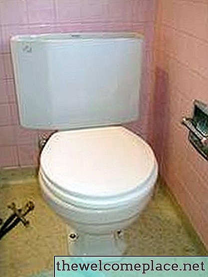 Hur man installerar en toalett S-Trap