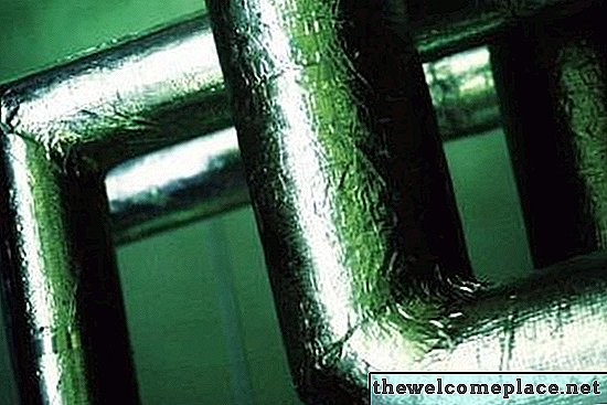Comment isoler les tuyaux d'eau extérieurs