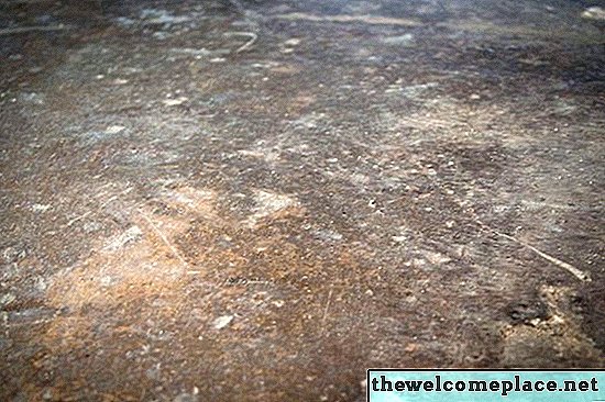 発汗からコンクリートの床を保つ方法