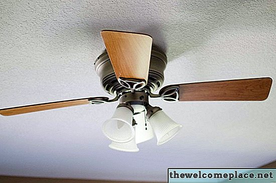 Como manter seus ventiladores de teto livre de poeira