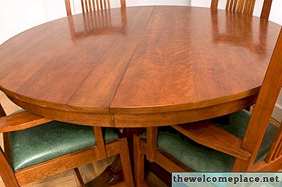 あなたの木製の家具のほこりを長く保つ方法