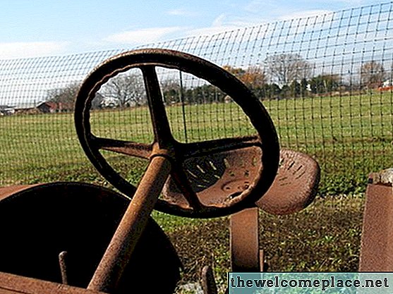 Comment localiser les numéros de série des tracteurs Ford