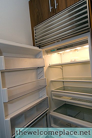 Kako mazati tesnila na vratih hladilnika