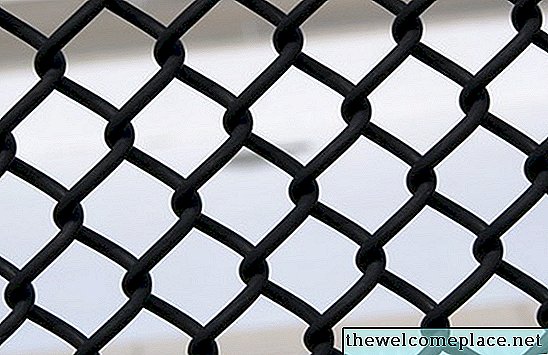 Comment améliorer l'apparence d'une clôture à mailles de chaîne