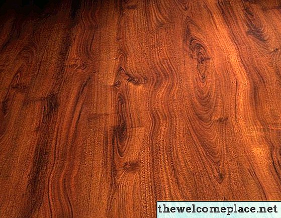 Cum să faci strălucirea mobilierului din lemn de cireș