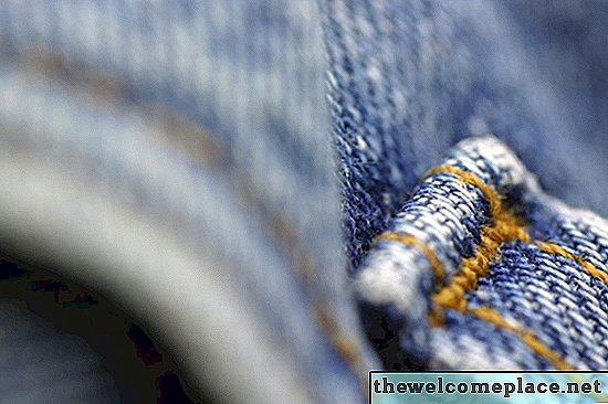 Kako učiniti da odjeća bledi bez oštećenja tkanine