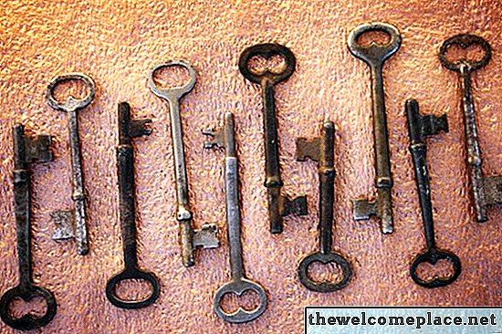 Hur man gör kopior av antika nycklar