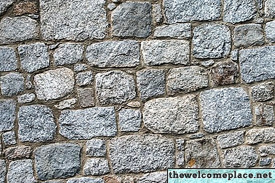 Làm thế nào để làm một bức tường đá giả với hợp chất chung