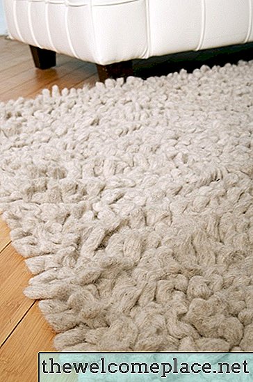 Cómo hacer una alfombra de trapo sin costura