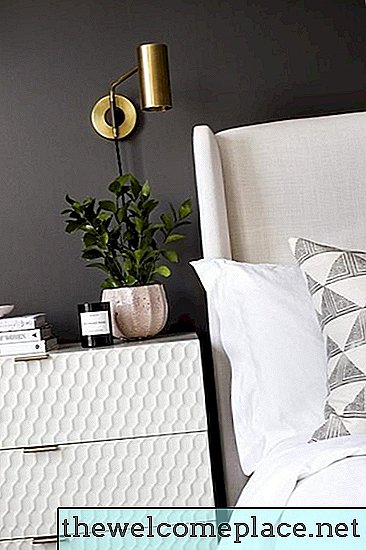 Как сделать вашу гостевую спальню настолько уютной, что может превратиться в шикарную Airbnb