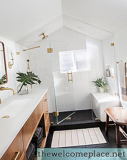 Slik spiker du svart-hvitt-minimalisme på badet ditt