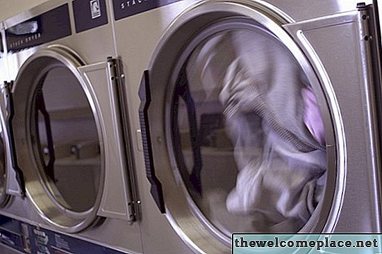 Hvordan naturlig sanitere en offentlig vaskemaskin