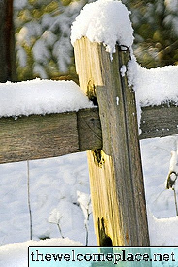 Hur man förhindrar frostskydd i staketstolpar