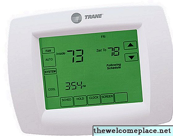 Hur man programmerar en Trane-termostat