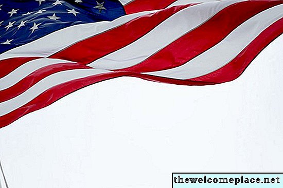 Como descartar adequadamente uma bandeira americana