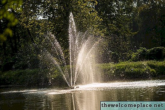 Як заспокоїти фонтан води