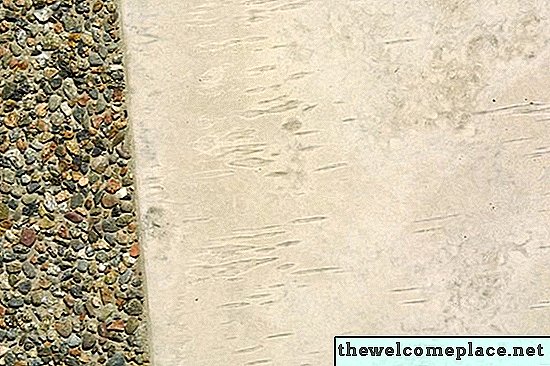 Hvordan heve nivået på en betongplate uten slabjacking eller løfting