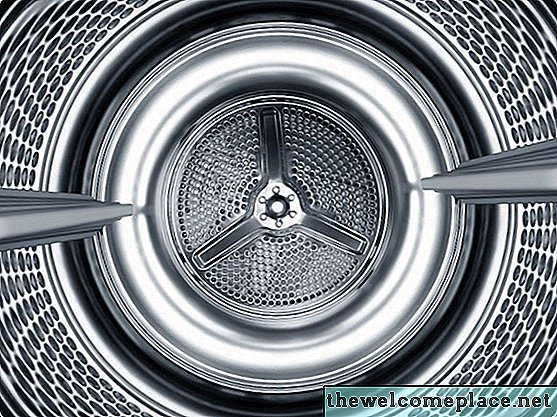 Hoe de trommel uit een whirlpoolwasmachine te verwijderen