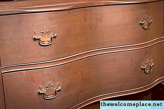Jak odstranit pižmový zápach z nábytkových zásuvek