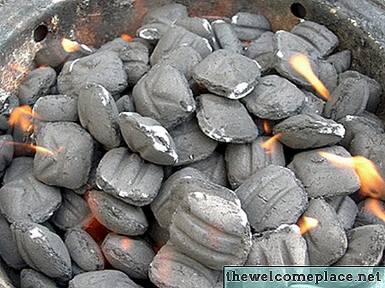 Jak odstranit zápach z uhlí